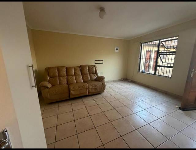 0 BEDROOM PROPERTY TO RENT IN ROODEPOORT CENTRAL